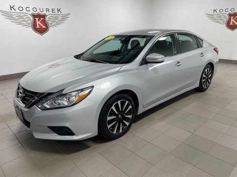 Used 2018 Nissan Altima 2.5 SL FWD image 3