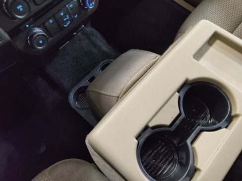 Used 2017 Ford F150 XLT RWD image 26