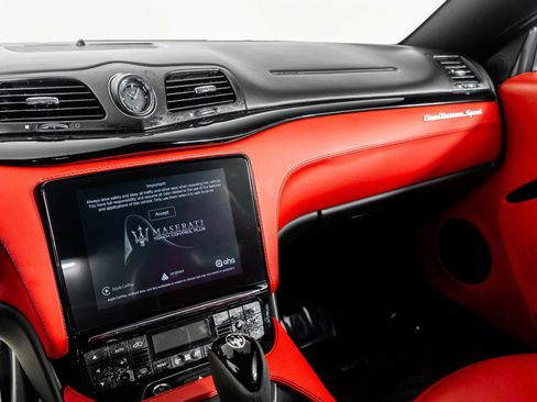 Used 2018 Maserati GranTurismo Sport image 34