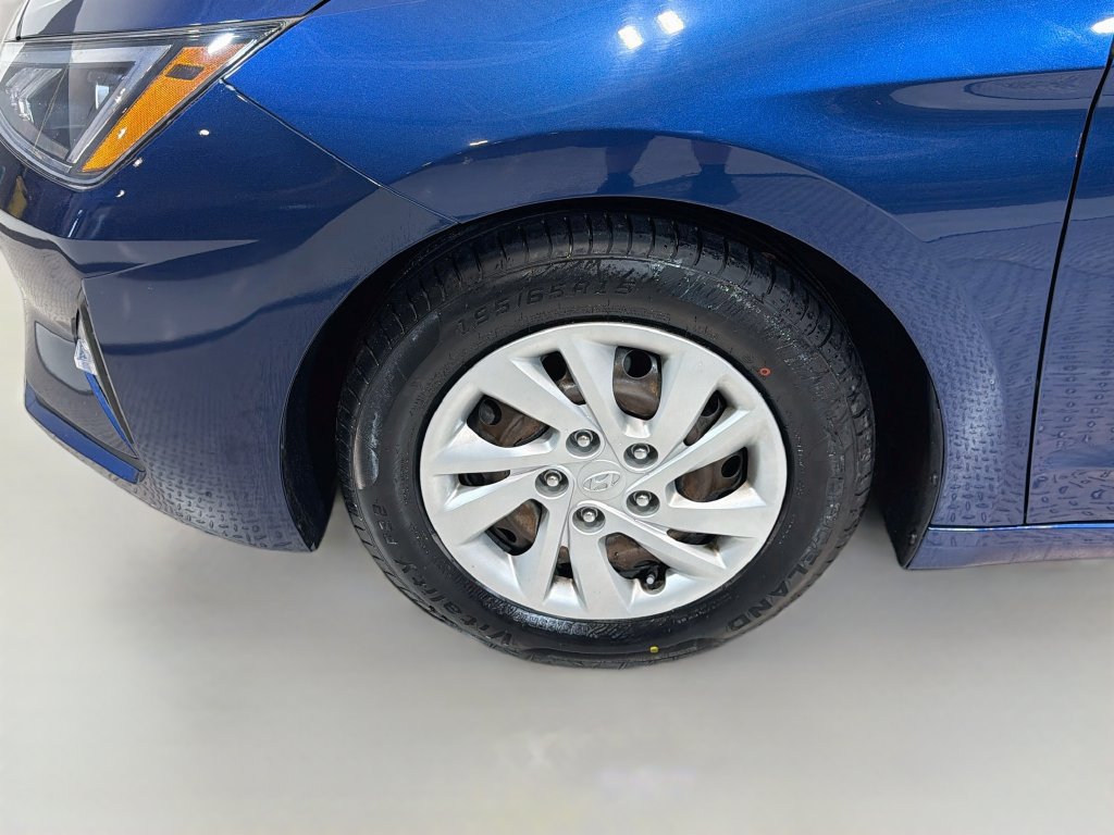 Used 2020 Hyundai Elantra SE FWD image 29