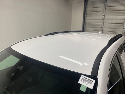 Used 2025 Chevrolet Traverse LT FWD image 10