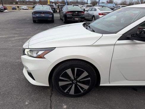 Used 2022 Nissan Altima 2.5 SV image 10