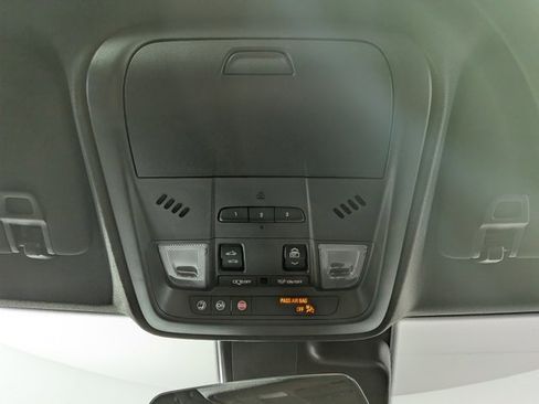 Used 2021 Cadillac XT4 Premium Luxury w/ Cold Weather Package image 26