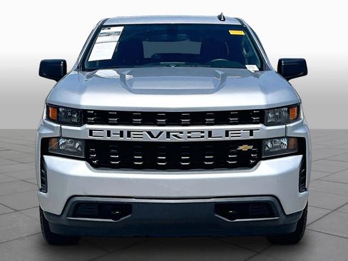 Used 2020 Chevrolet Silverado 1500 Custom w/ Custom Value Package RWD image 4