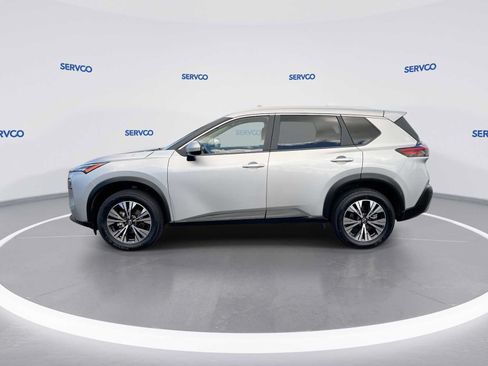 Used 2023 Nissan Rogue SV w/ SV Premium B Package FWD image 5