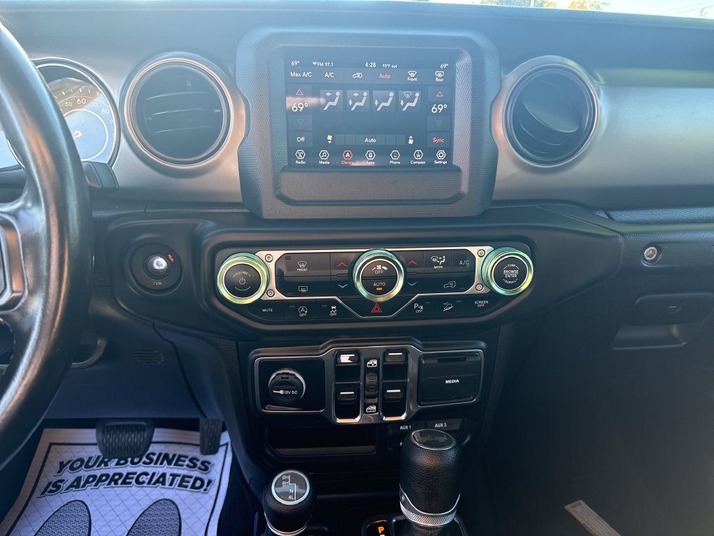 Used 2020 Jeep Wrangler Unlimited Sport S AWD/4WD image 33