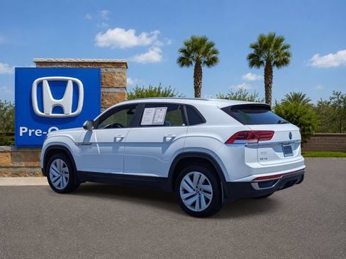 Used 2021 Volkswagen Atlas Cross Sport SE FWD image 4