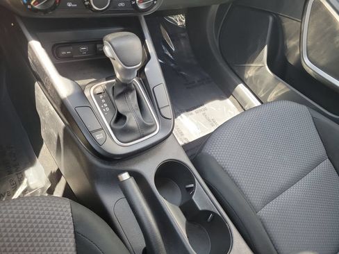 Certified 2023 Kia Soul LX FWD image 18