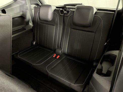 Used 2023 Volkswagen Tiguan SE R-Line FWD image 40