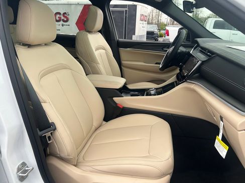 New 2026 Jeep Grand Cherokee L Limited image 27