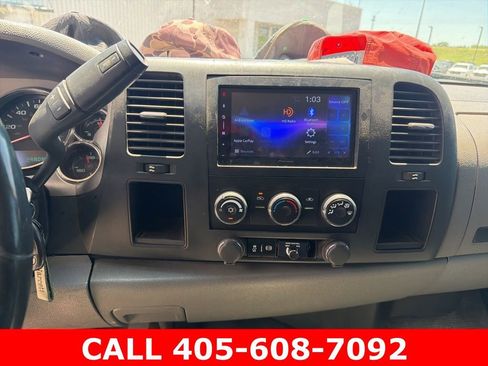Used 2014 Chevrolet Silverado 2500 W/T AWD/4WD image 10