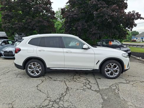 Used 2024 BMW X3 xDrive30i w/ Premium Package AWD/4WD image 7