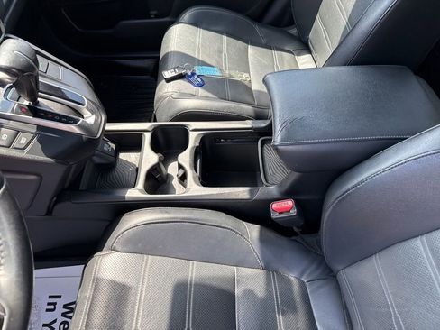 Used 2017 Honda CR-V Touring image 30