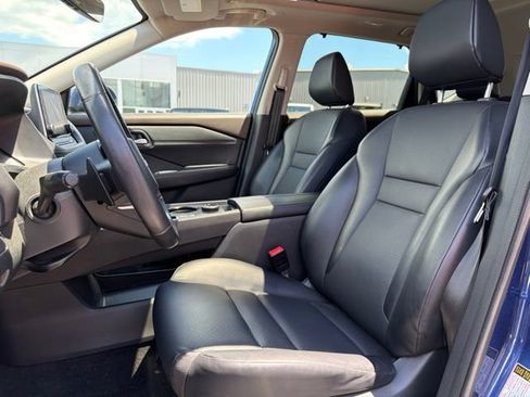 Used 2023 Nissan Rogue SV w/ SV Premium B Package AWD/4WD image 14