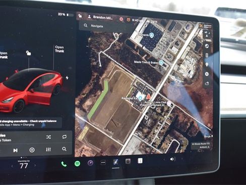 Used 2021 Tesla Model 3 Performance image 26