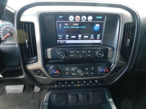 Used 2018 GMC Sierra 2500 Denali w/ Duramax Plus Package image 17