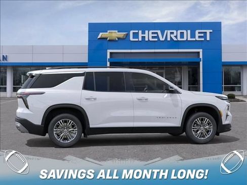 New 2026 Chevrolet Traverse LT w/ Driver Confidence Package FWD image 5
