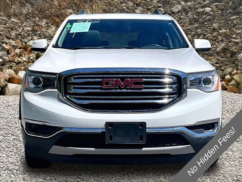 Used 2017 GMC Acadia SLT AWD/4WD image 3
