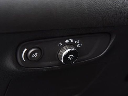 Used 2024 Buick Encore GX Sport Touring AWD/4WD image 10