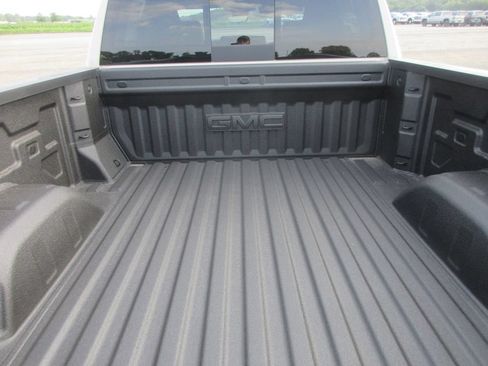 New 2026 GMC Sierra 1500 Denali w/ Denali Reserve Package AWD/4WD image 6
