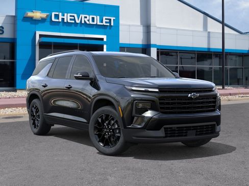 New 2026 Chevrolet Traverse LT w/ Midnight/Sport Edition FWD image 7