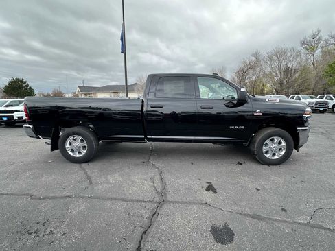 New 2025 RAM 2500 Big Horn image 4