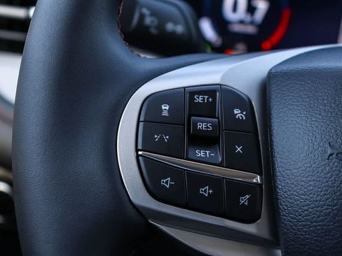 New 2026 Ford Explorer Active RWD image 23