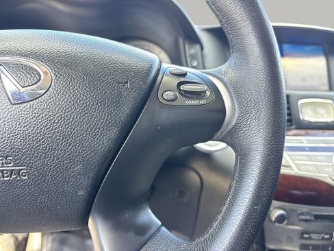 Used 2015 INFINITI Q70 3.7 image 28