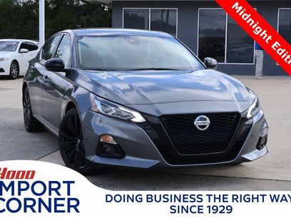 Used 2022 Nissan Altima 2.5 SR w/ Midnight Edition Package