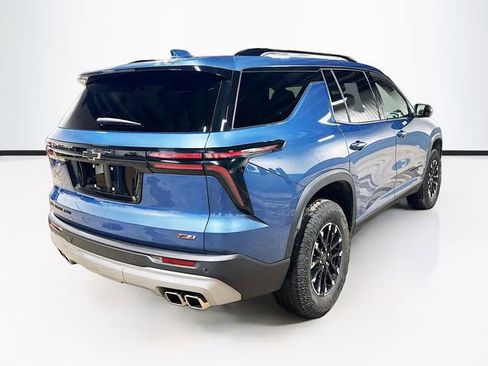 Used 2024 Chevrolet Traverse Z71 AWD/4WD image 7