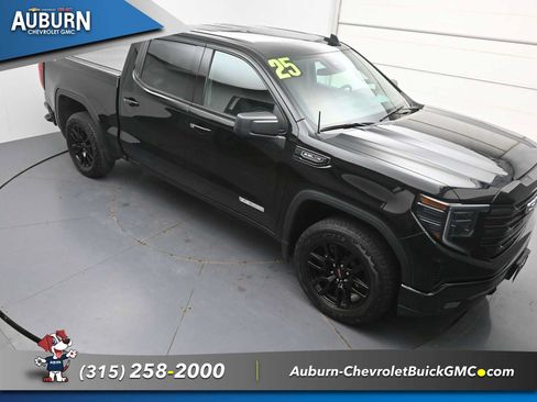 Used 2025 GMC Sierra 1500 Elevation w/ X31 Off-Road Package AWD/4WD image 27