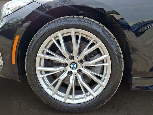 Certified 2023 BMW 330i xDrive Sedan w/ Premium Package AWD/4WD image 9