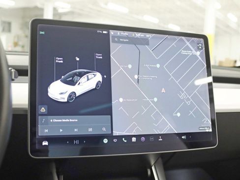 Used 2020 Tesla Model 3 Performance image 17