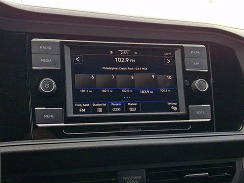 Used 2022 Volkswagen Jetta S image 21