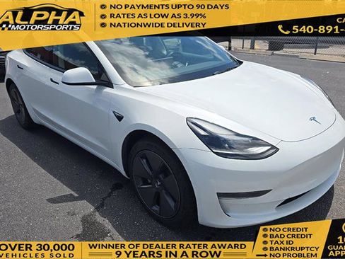 Used 2023 Tesla Model 3 Standard Range RWD image 1
