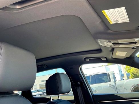 Certified 2024 Audi Q3 2.0T Premium w/ Convenience Package image 22