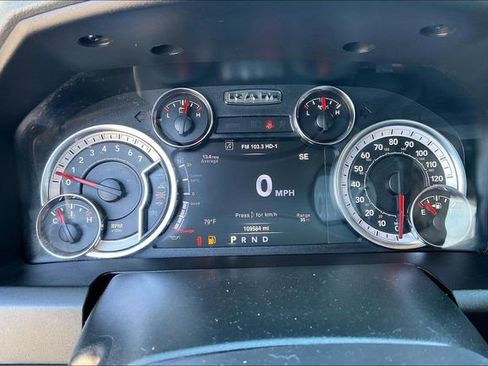 Used 2019 RAM 1500 Classic SLT w/ Luxury Group AWD/4WD image 14