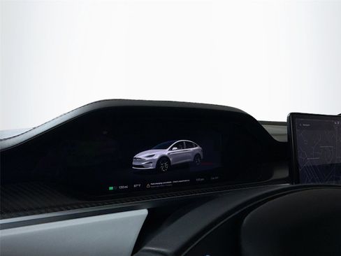 Used 2022 Tesla Model X Plaid AWD/4WD image 4