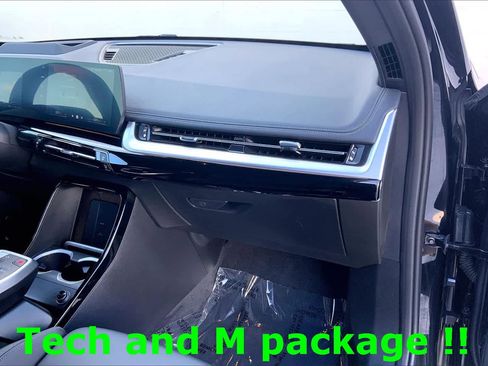 Used 2025 BMW X1 xDrive28i w/ Technology Package image 24