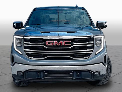 Used 2023 GMC Sierra 1500 SLT w/ SLT Premium Package AWD/4WD image 4