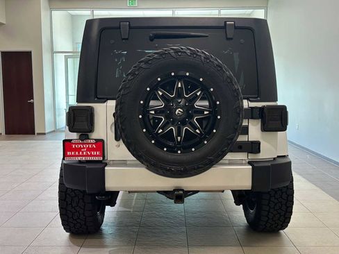 Used 2013 Jeep Wrangler Unlimited Sahara w/ Connectivity Group AWD/4WD image 5