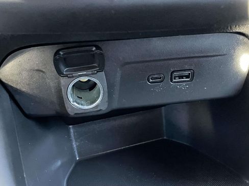 Used 2024 Chevrolet Trax LS image 32