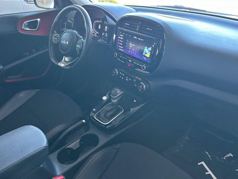Used 2023 Kia Soul GT-Line FWD image 16