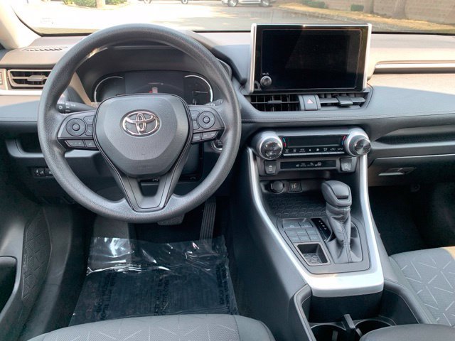Used 2024 Toyota RAV4 XLE AWD/4WD image 13