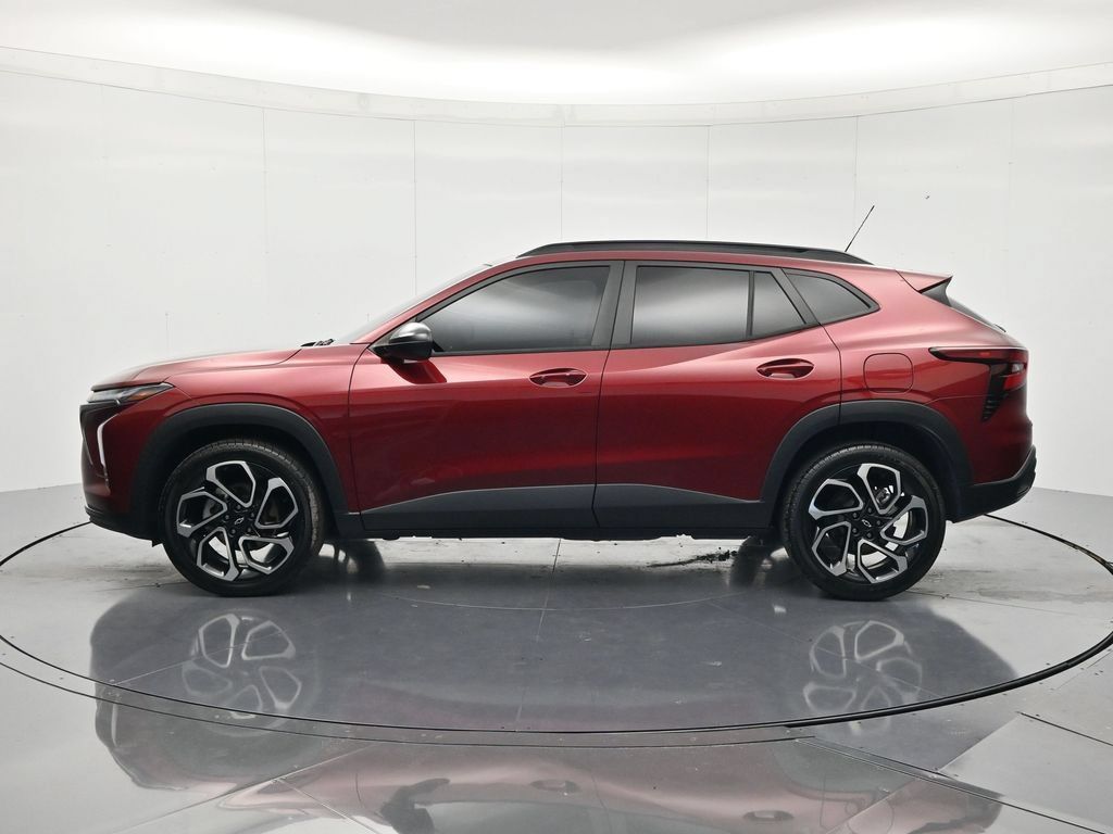 Used 2024 Chevrolet Trax RS w/ Driver Confidence Package FWD image 8