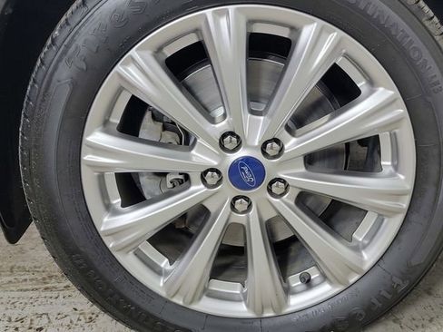 Used 2017 Ford Escape Titanium AWD/4WD image 10