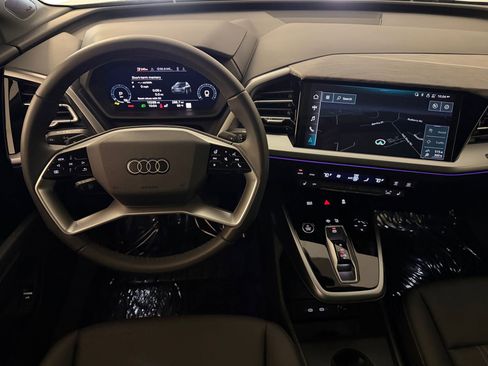 Used 2025 Audi Q4 e-tron Premium Plus w/ Premium Plus AWD/4WD image 28