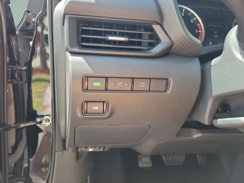 Used 2024 Nissan Sentra S FWD image 18