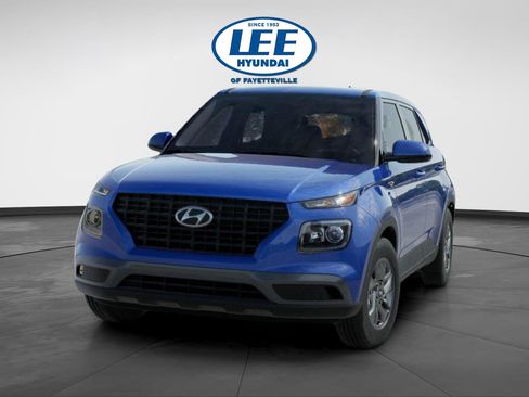 New 2026 Hyundai Venue SE image 7