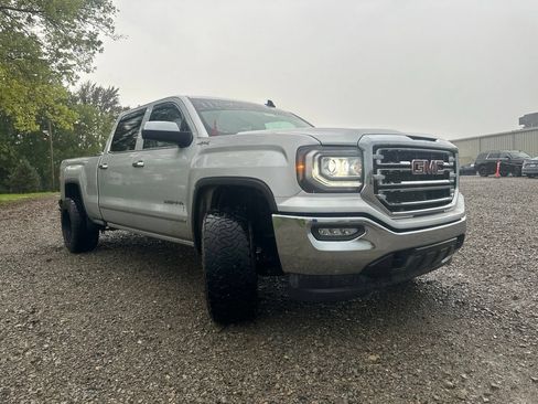 Used 2018 GMC Sierra 1500 SLT w/ SLT Premium Package AWD/4WD image 14